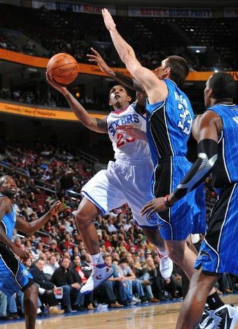 会对他的身 会对他的身