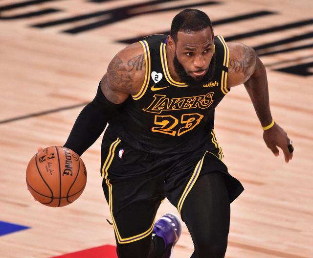 转牌2同花 转牌2同花